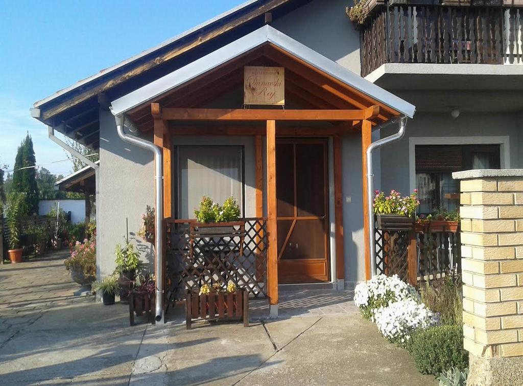 Guest House Dunavski Raj Kostol المظهر الخارجي الصورة